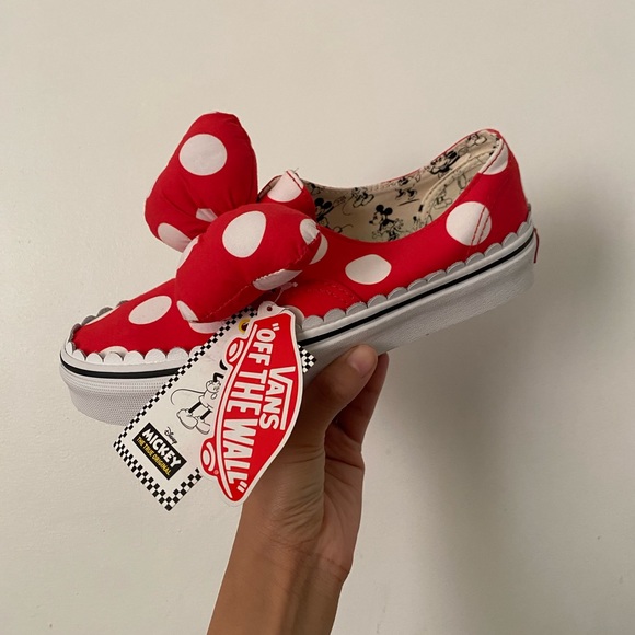 Disney Shoes - NEW- Vans x Disney Authentic Gore Minnie’s Bow